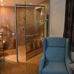 Anna Hotel 4*