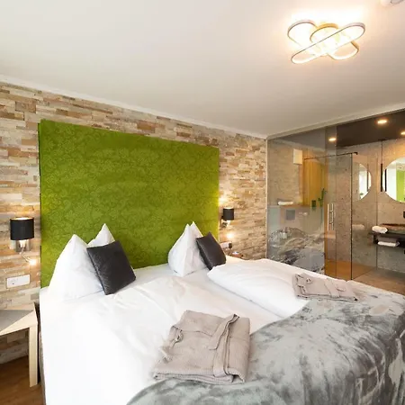 Anna Hotel 4*
