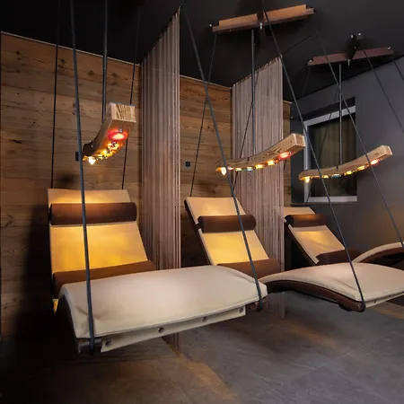 Anna Hotel 4*