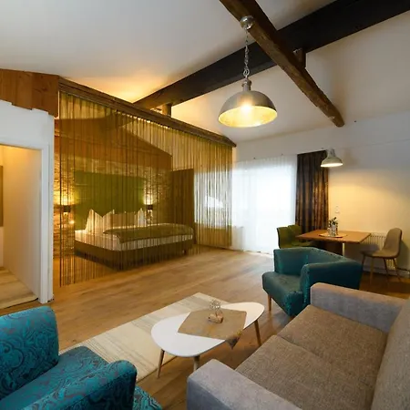 Anna Hotel 4*