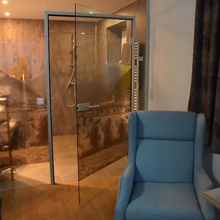 Anna Hotel 4*