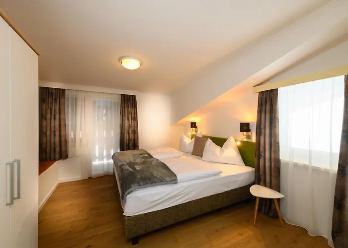 Anna 圣马丁安提奈各布里奇